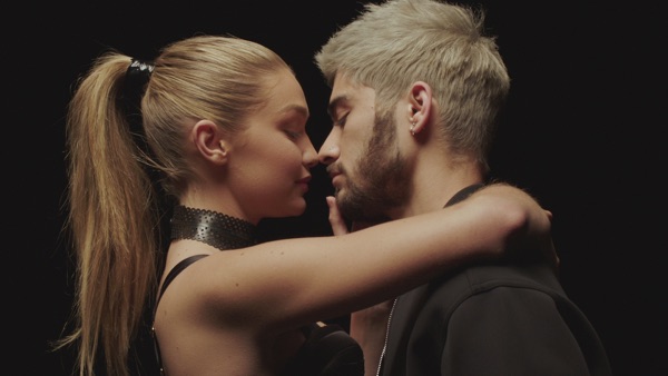 ZAYN – PILLOWTALK [iTunes Plus M4V – FULL HD]