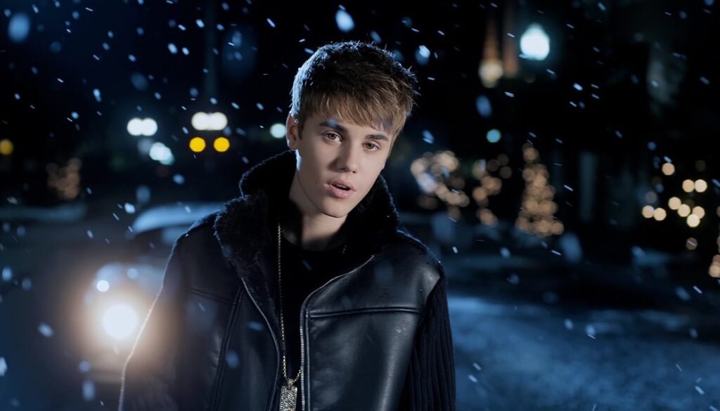 Justin Bieber – Mistletoe [iTunes Plus AAC M4V – Full HD]